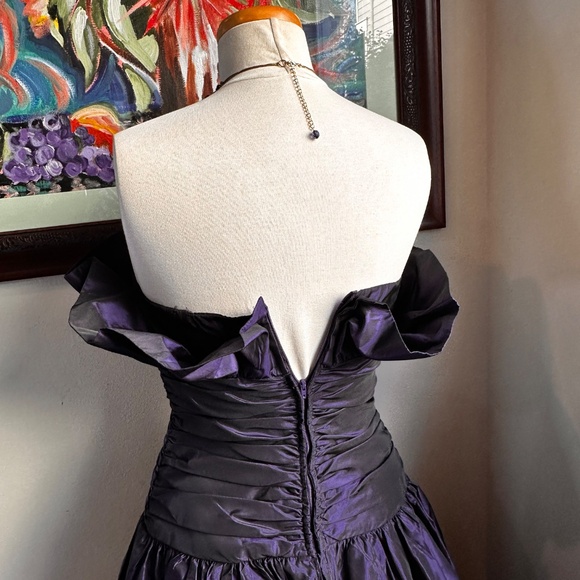 Midnight Blue 1980s Iridescent Taffeta Strapless Cocktail Dress Size 2-4 - Picture 16 of 16